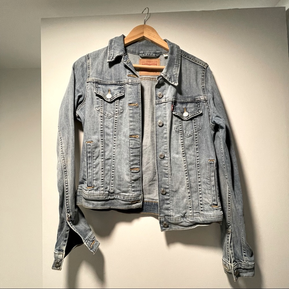Levi’s Original Denim Trucker Jacket